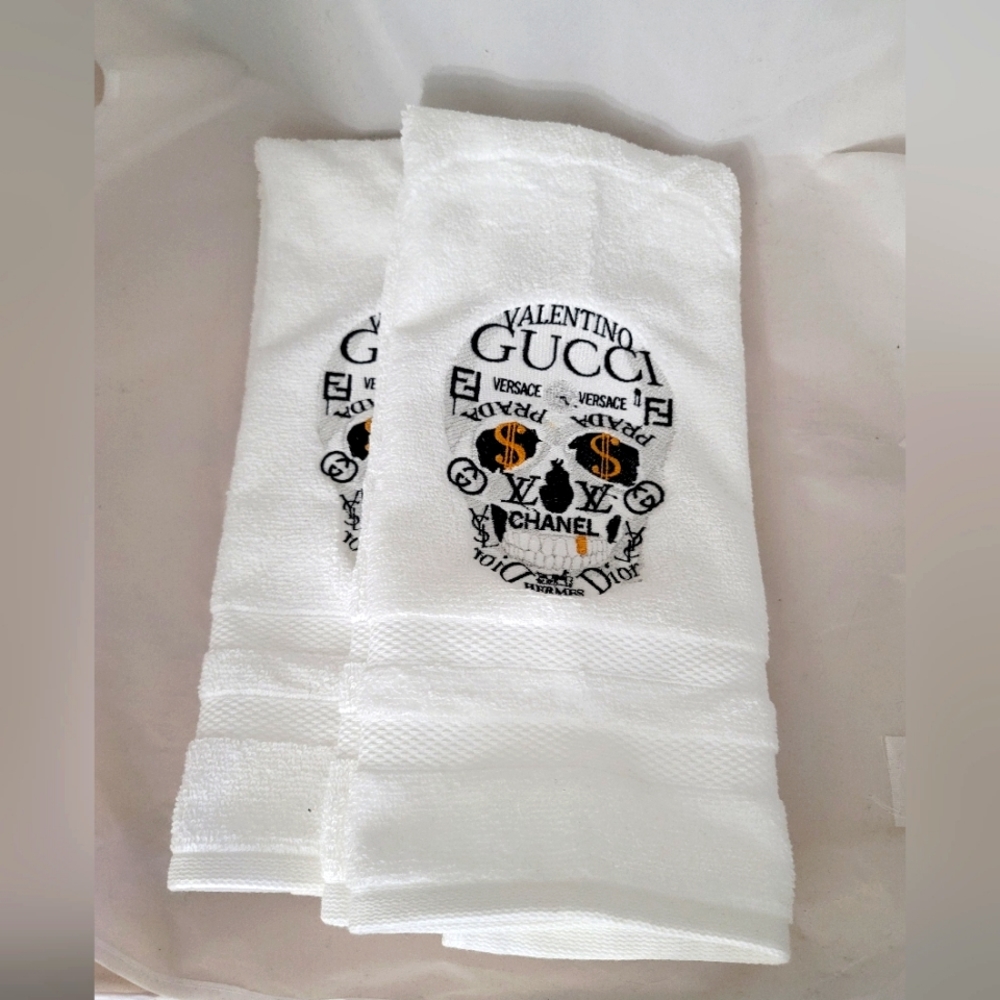 Embroidered Fashion Design Skull Hand Towel Set